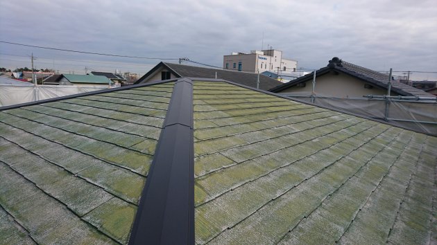 屋根の中塗り