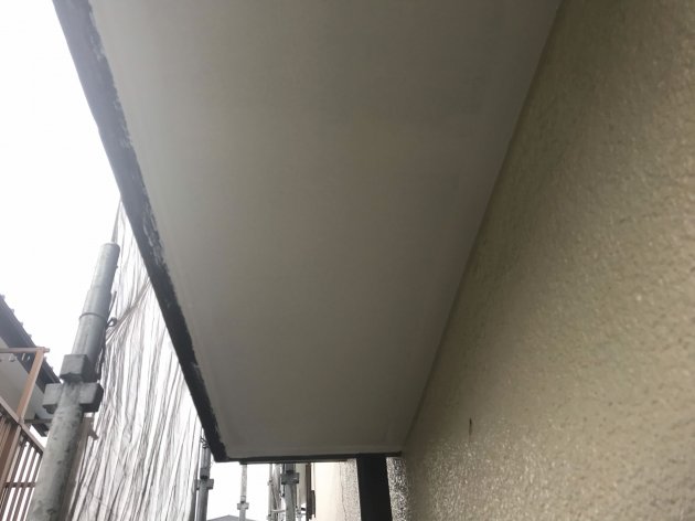 軒天塗装（1回目）