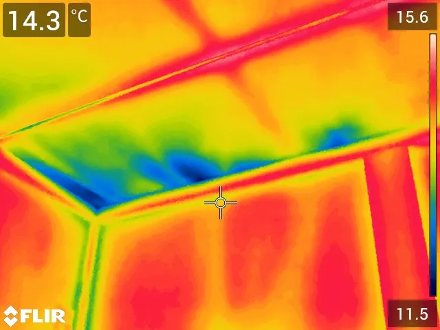 サーモグラフィカメラ