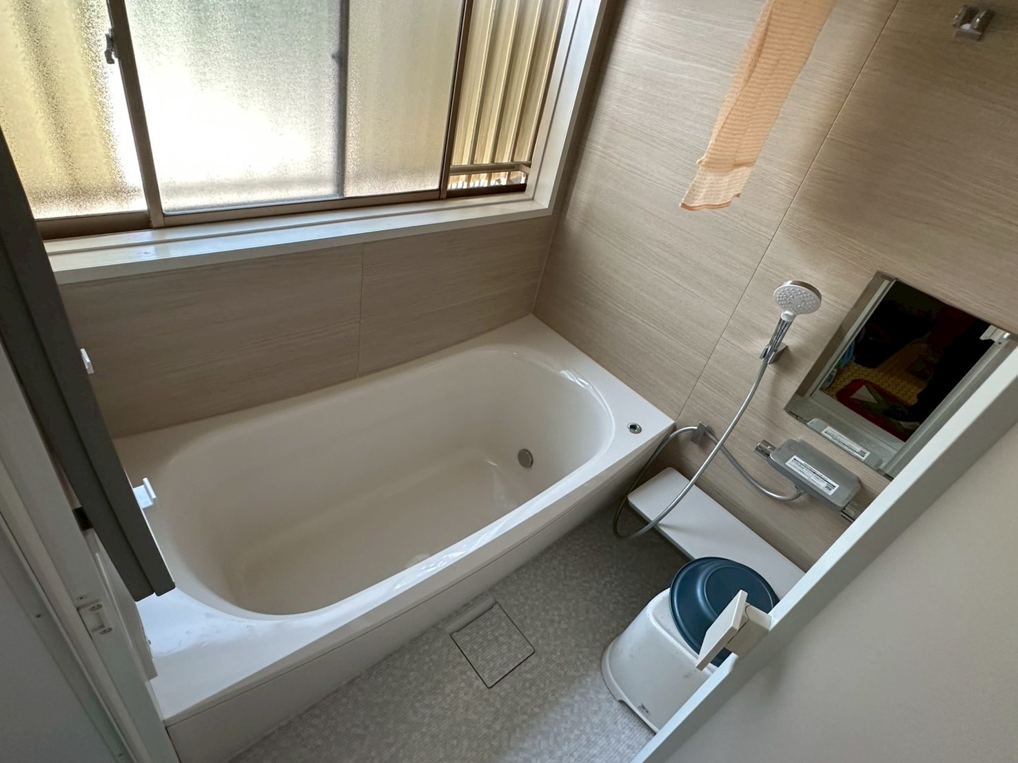 施工後:清潔感と最新機能が光る浴室空間